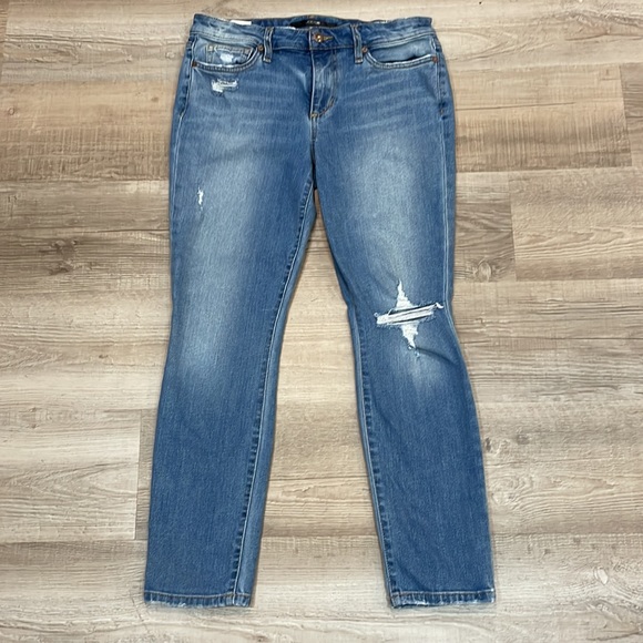 Joe’s Jeans Dana Style Light/medium wash distressed Size 30 - Picture 3 of 6